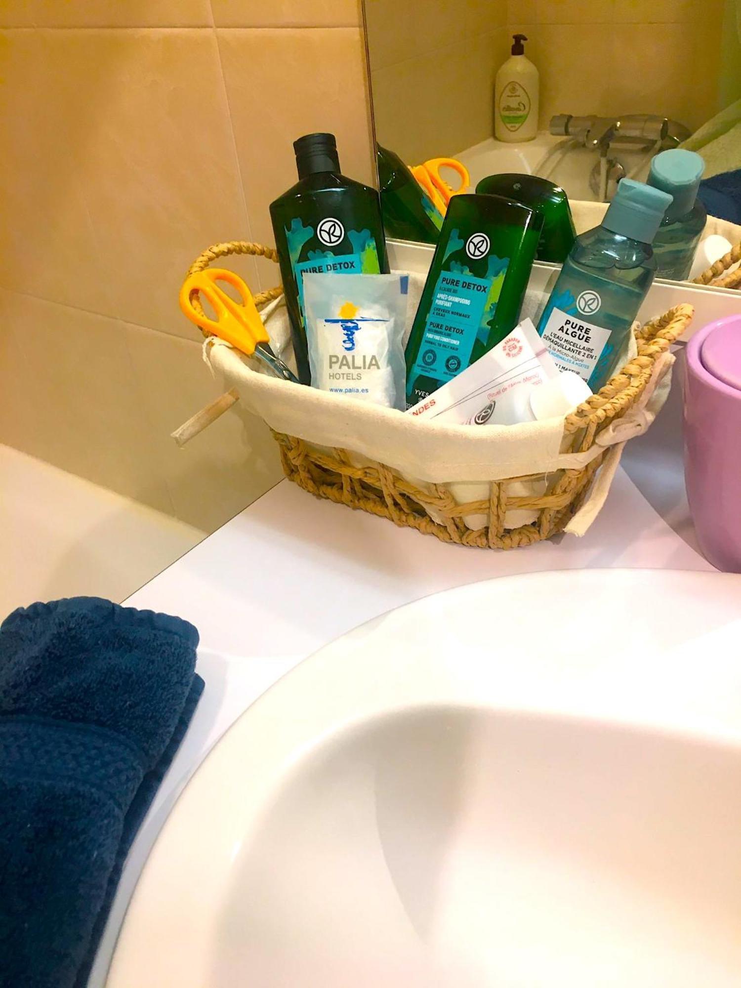 Double Room With Balcony パリ エクステリア 写真